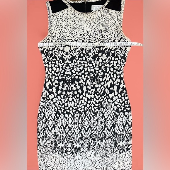 Stunning Carmen Marc Valvo Dress: Eye-Catching Patterns, Size S – Stand Out! - Picture 6 of 12